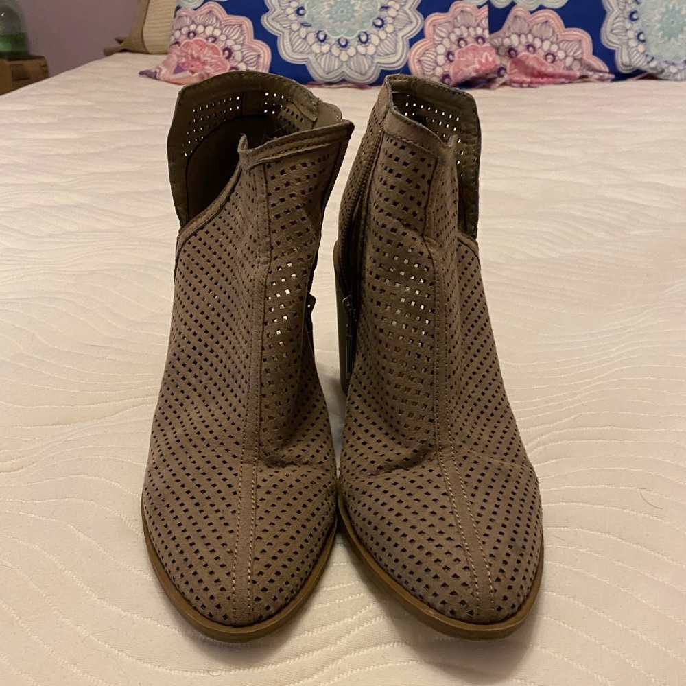 DV tan ankle bootie
